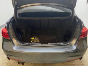 Maletero de BMW 320D